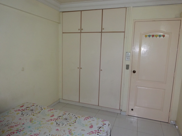 room-for-rent-yishun-singapore-common-room-for-rent-at-yishun-blk