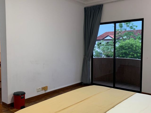 Room For Rent Bukit Timah Singapore Spacious Room In Central Location