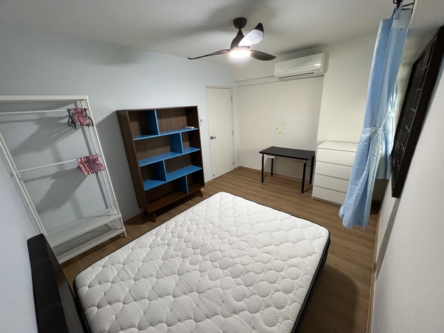 No Agent Fee & No Owner Staying In - Spacious Newly Renovated Common Room for Rent near Boon Lay MRT