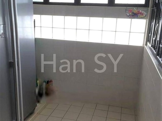 Rental 5I Woodlands corner unit