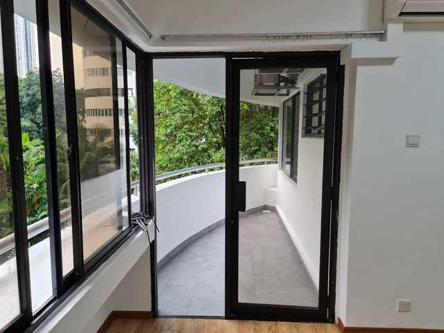 Newly Furnish Queen Room for Rent @ Tiong Bahru MRT