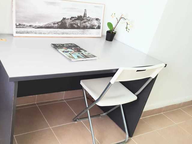 Rare Queen Common Room In City Fringe