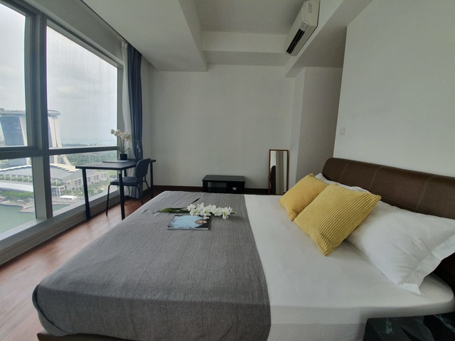 CBD Location , High Floor Furnished QUEEN ROOM , Just inside CBD