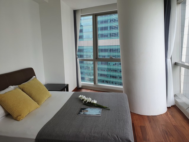 CBD Location , High Floor Furnished QUEEN ROOM , Just inside CBD