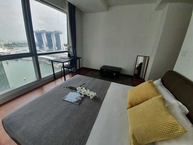 CBD Location , High Floor Furnished QUEEN ROOM , Just inside CBD