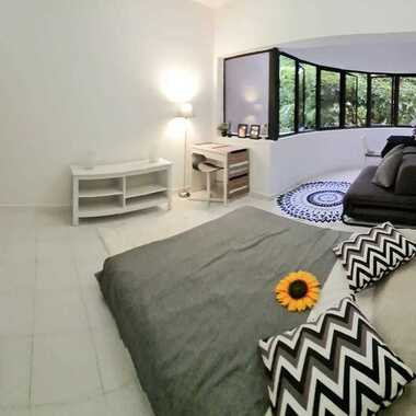 Big Queen Room @ Teresa ville condo - Tiong Bahru MRT