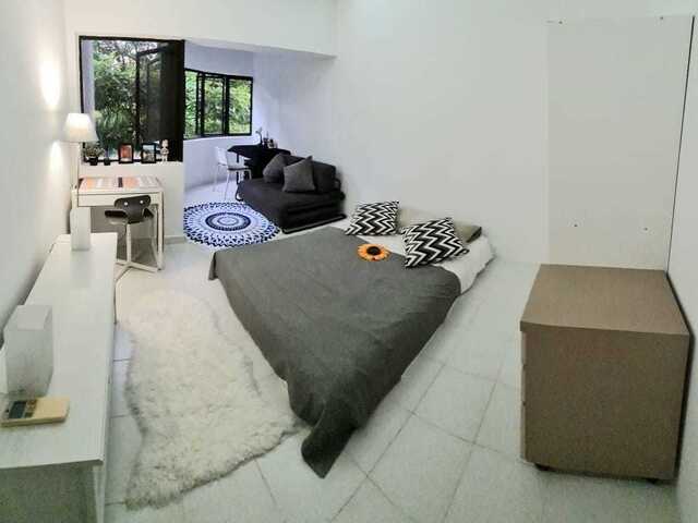 Big Queen Room @ Teresa ville condo - Tiong Bahru MRT