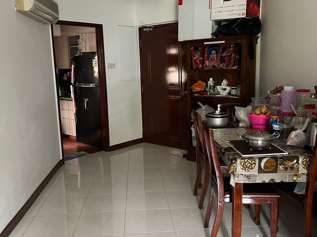 Good common room available at Melville park condo