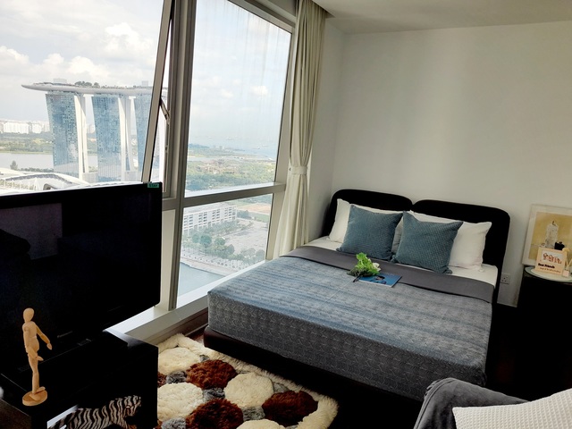 Furnished Big Bay view Queen Room in Central Singapore , Stunning Views of MBS