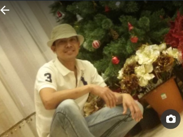 Yan Aung Tun is looking for a room in Central Singapore