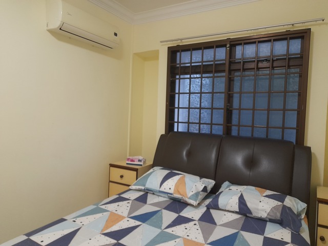 ROOM FOR RENT NEAR BOON LAY MRT