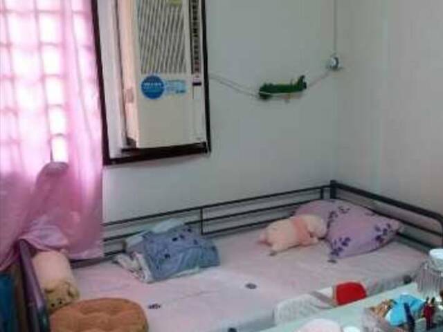 金文泰Clementi 有房出租两人一间房(只限女性)