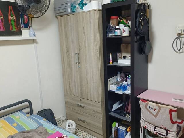 金文泰Clementi 有房出租两人一间房(只限女性)