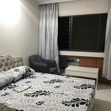 Nice, Cosy And Spacious Female Common Room (NO OWNER STAYING) @ Clementi Condo