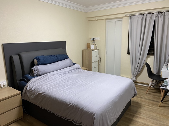 3 BR + 2 Toilets | 5 MINS Walk Tampines MRT | Newly Renovated & Fully Furnished