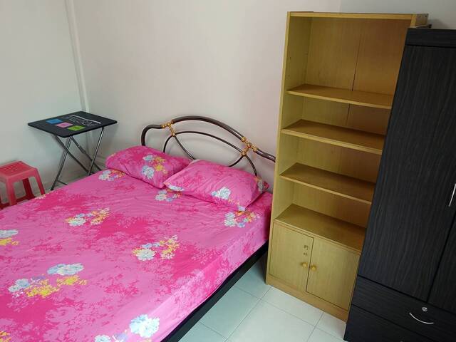 Spacious Common Room for Rent in Jurong West Central - Perfect for Individuals / Couples!