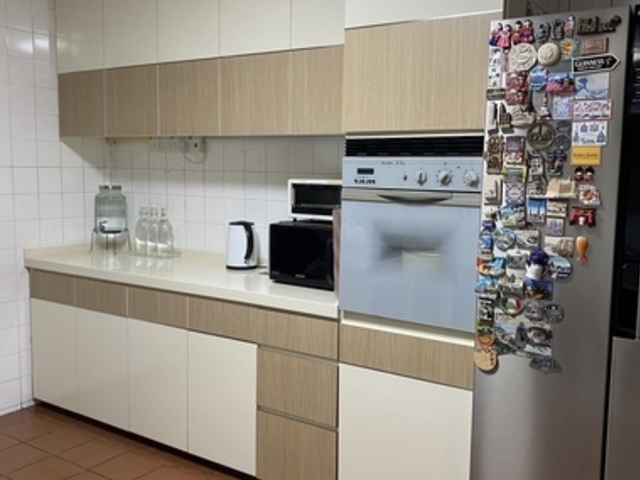 No Agent Fee, Big common room for single female