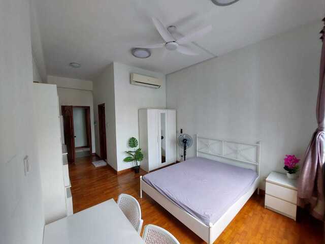 4 bedroom 3 bathroom aircon 1528sqf Rosalia condo 8mins walk to Serangoon mrt No agent fees
