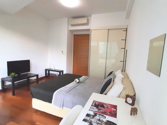 Super High Floor ,Full Funrish Queen Room - City and MBS view - Raffles place MRT
