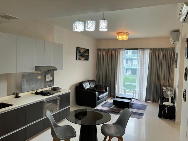 FIVE STAR -HUGE (700 sq ft) AND GORGEOUS WHOLE CONDO UNIT FOR RENT