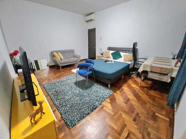 Newly Furnished Big Master Room with attached bathroom - Tiong Bahru
