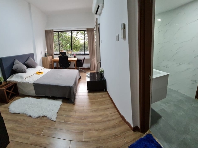 Outdoor Balcony En-suite Master Bedroom - Tiong Bahru MRT