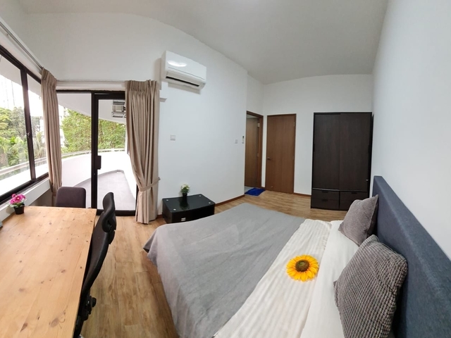 Outdoor Balcony En-suite Master Bedroom - Tiong Bahru MRT
