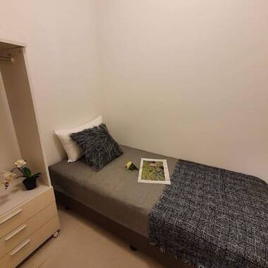 Full Furnish Pocket Room for Rent - Downtown MRT Marina One.