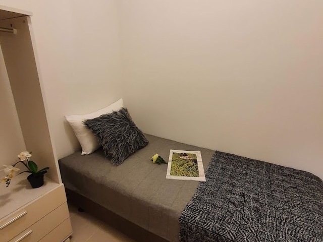 Full Furnish Pocket Room for Rent - Downtown MRT