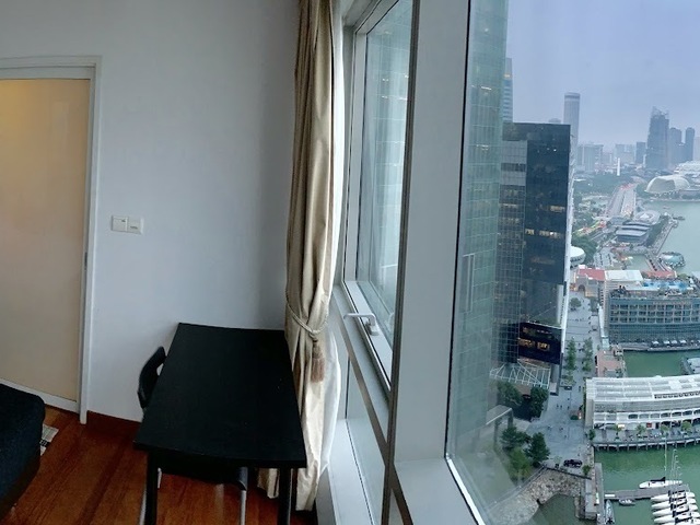 Just inside CBD - En-Suite Master Bedroom at Marina Bay Sands