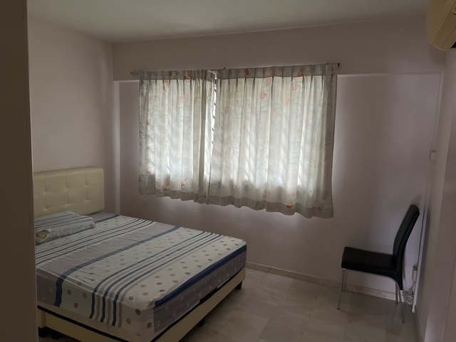 Private Single common room for rent