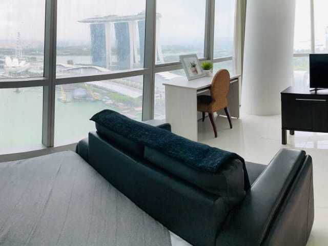 Super High Floor , Big Condo Room with Wonderful Views of Marina Bay Sands