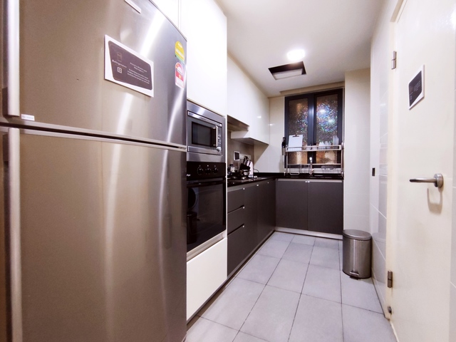 Room for Rent - Hedges Park - No Agent Fees