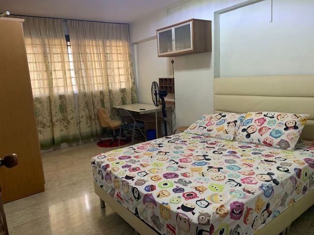 Blk 209 Jurong East - $1100/2 pax ladies or couple