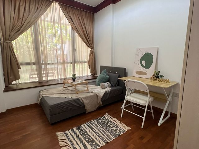 Spacious Garden View Common Room for rent @ Condo near Yishun, Khatib & Sembawang