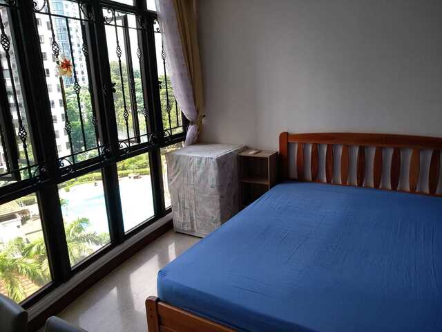 Chinese Garden MRT, 靠近裕华园地铁站公寓 - The Mayfair 大普通房出租, 2025年8月15日起可入住。全包S$1200/月。谢绝中介。