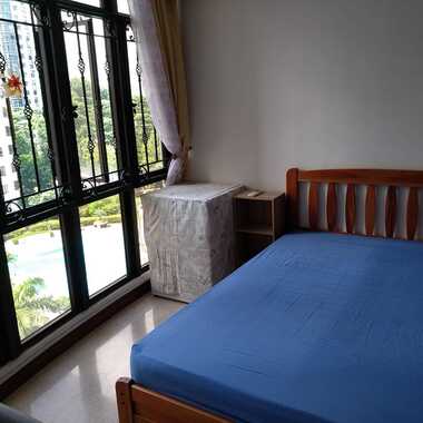 Chinese Garden MRT, 靠近裕华园地铁站公寓 - The Mayfair 大普通房出租, 2025年8月15日起可入住。全包S$1200/月。谢绝中介。