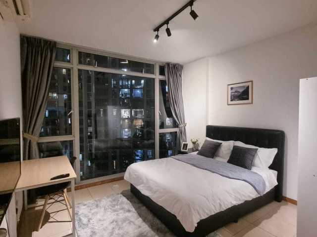 Room Rental in Lakeshore Condo