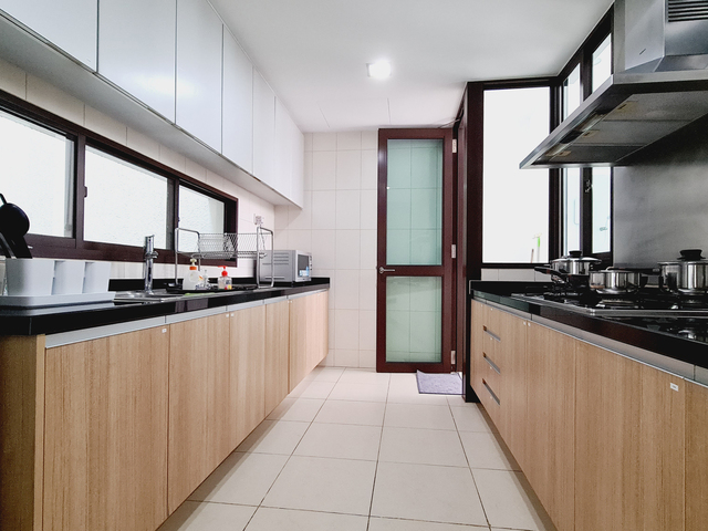 Varsity Park (Next to NUS) FULLY Furnished CONDO Co-Living Condo $1390 pm Inclusive of Utilities