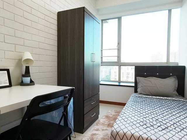 FULLY Furnished  Caspian CONDO Co-Living Condo  $1200   Caspian Condo  next to Lakseode MRT