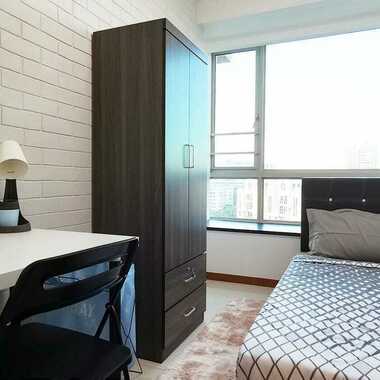 FULLY Furnished Caspian CONDO Co-Living Condo $1200 Caspian Condo next to Lakseode MRT