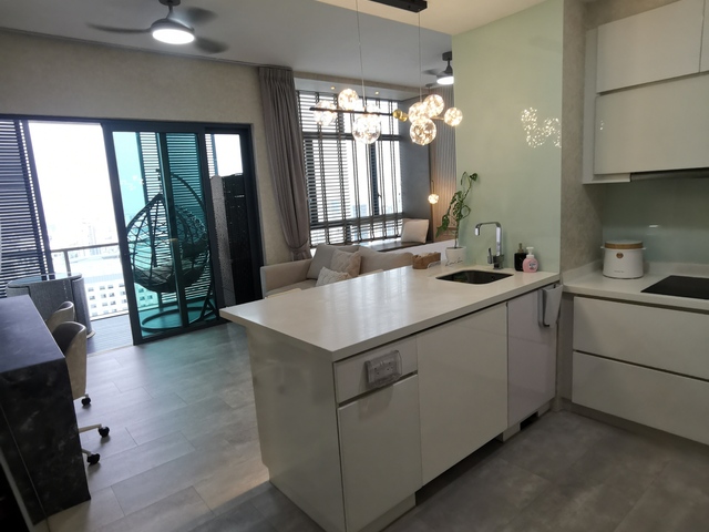 Luxurious Studio for rent - Novane MRT