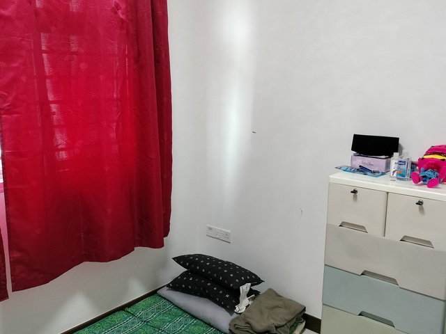 1 Room For Rent