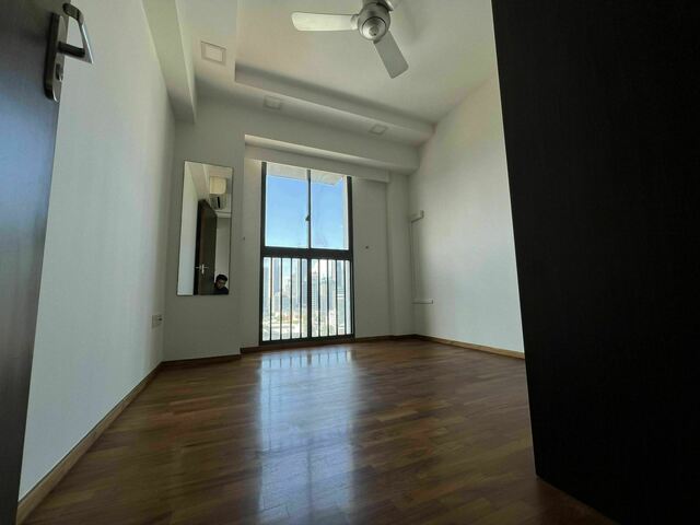 Excellent Location and nicely renovated high floor HDB 5room for rent!