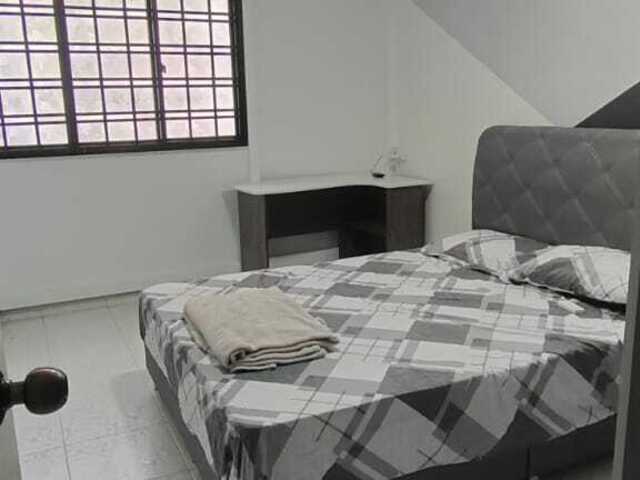 2 Common Rooms for Rent - Jurong West