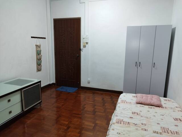 AIR-CON available 1st November