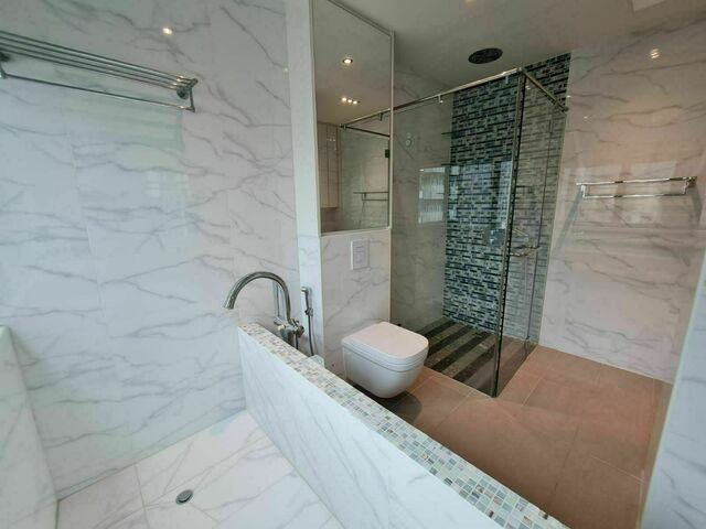 En-suite master bedroom for rent , Novena MRT