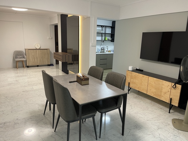 Whole house Newly Renovated! 1 spacious room HDB for rent in Paya Lebar/Aljunied/Macpherson area