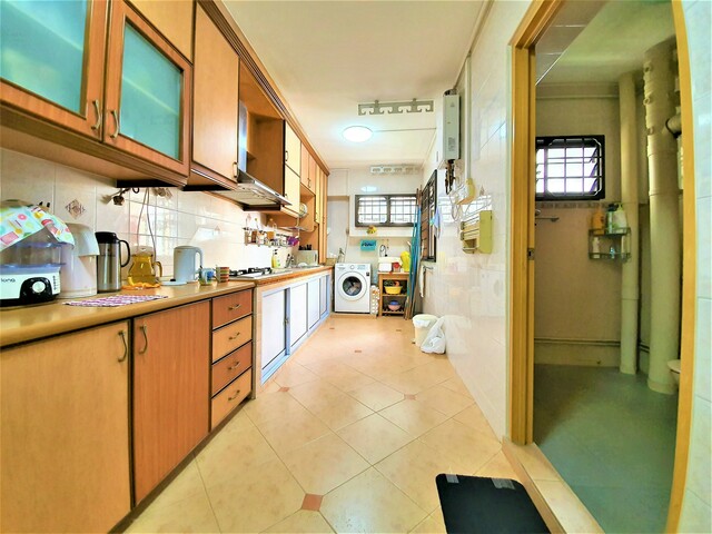 (3+1)- 5 Room– Blk258C Compassvale @ Sengkang – Near MRT! Full Furnish with 3 x Split Aircon