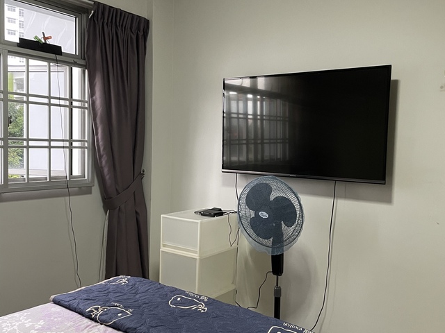 Master Bedroom For Rent